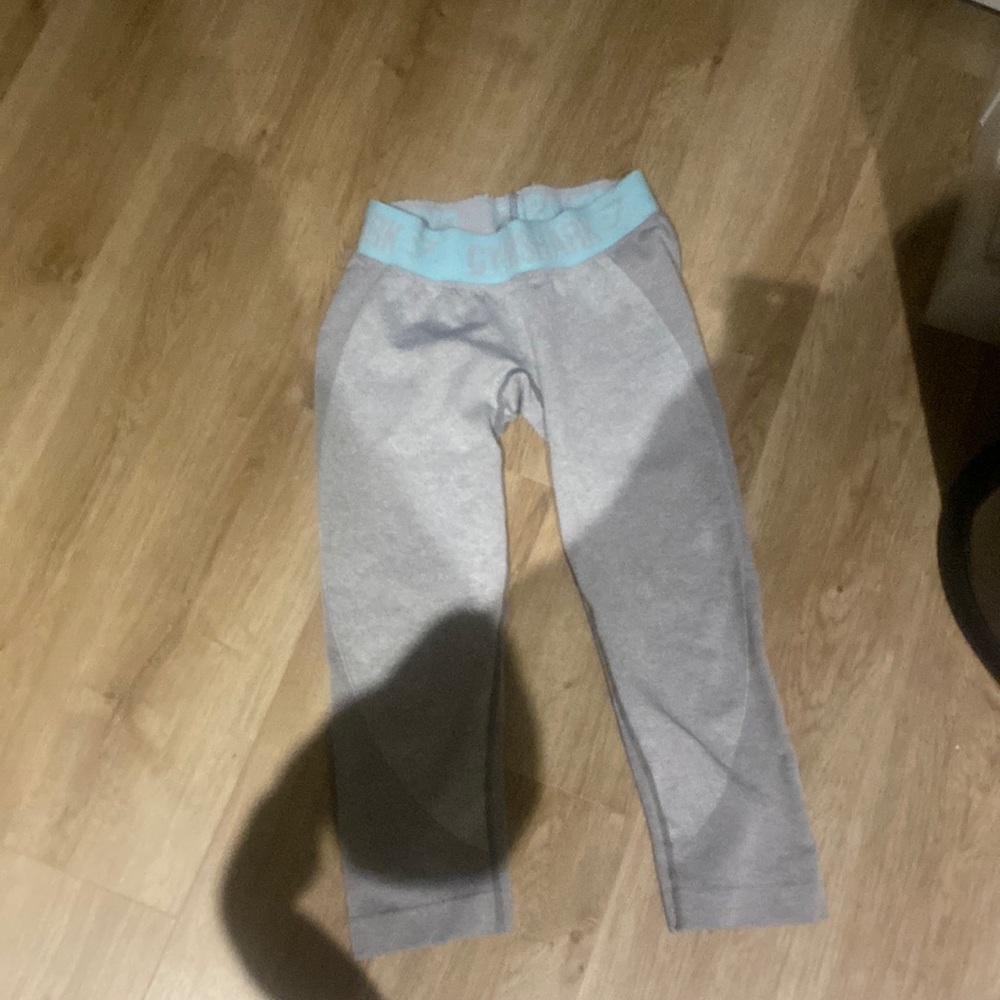Gymshark seamless leggings, size small. Turquoise and grey.